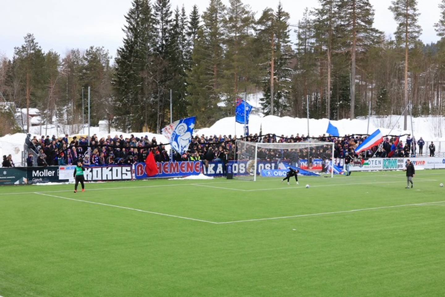 Klanen var tidlig på plass på Nammo stadion på Raufoss lørdag.