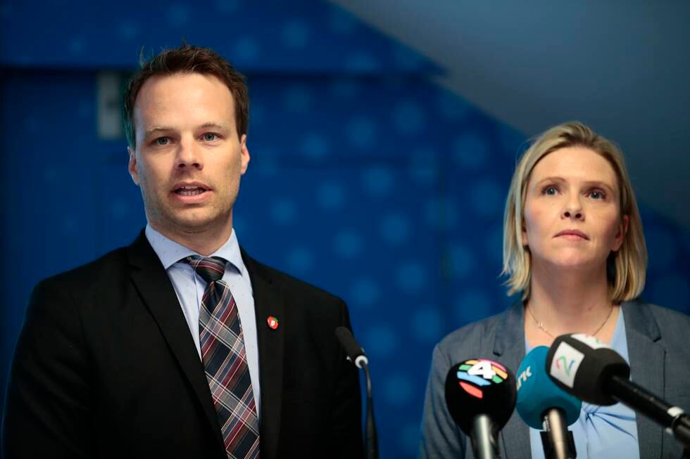 Sylvi Listhaug, leder i Frp, og Jon Helgheim, stortingsrepresentant for Frp.