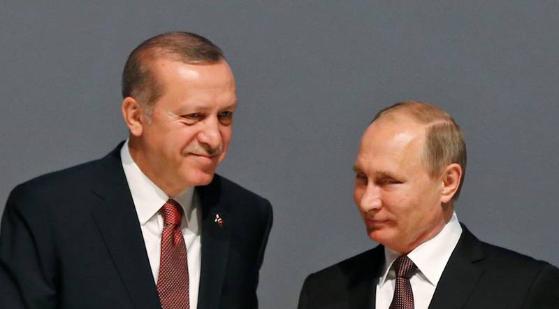 Tyrkia og Russland mekler om en våpenhvile. Her de to presidentene Recep Tayyip Erdogan og Vladimir Putin.