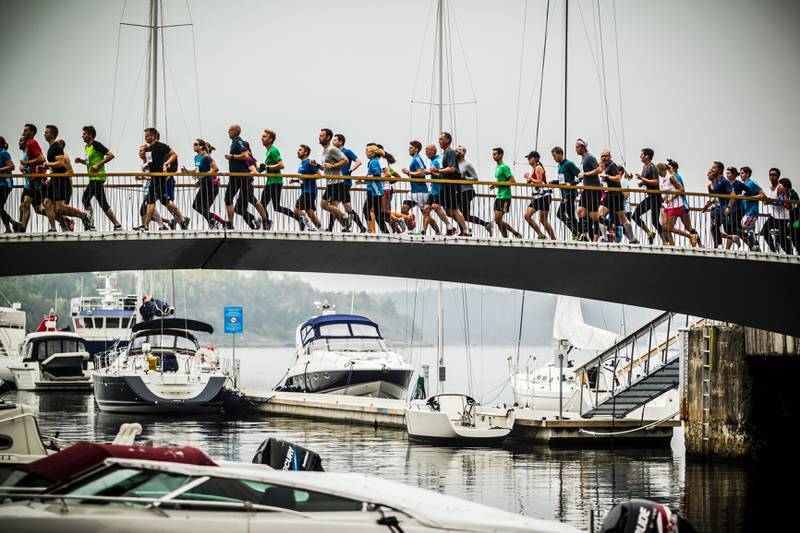 Oslo maraton passer blant annet Frognerstranda lørdag. FOTO: DANSKEBANK/OSLO MARATON