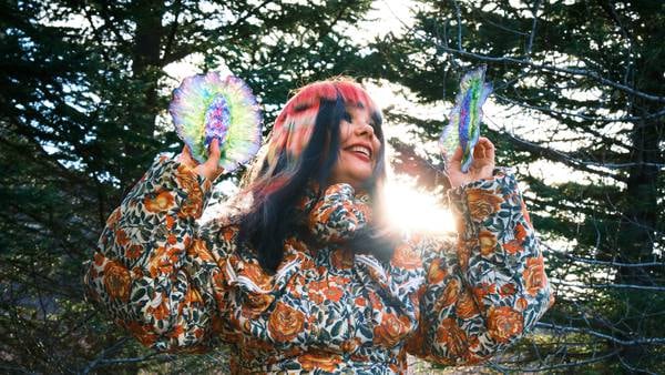 Björk: Eksperimentell og vanskelig, eller bare lekende lett?
