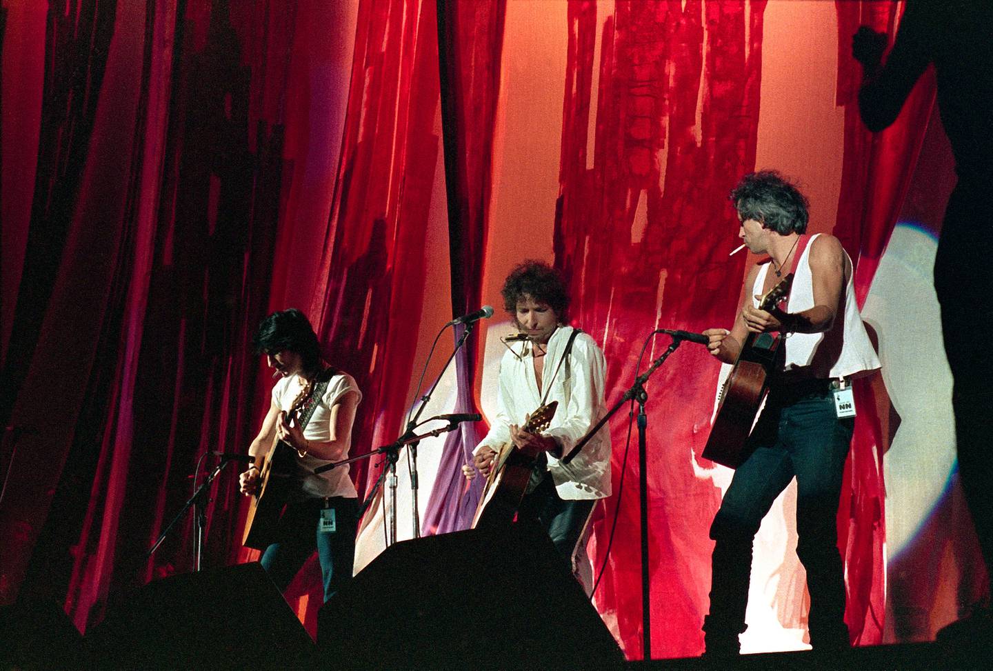 Også en del av  Bob Dylans 1985: På Live Aid med Ron Wood og Keith Richards.