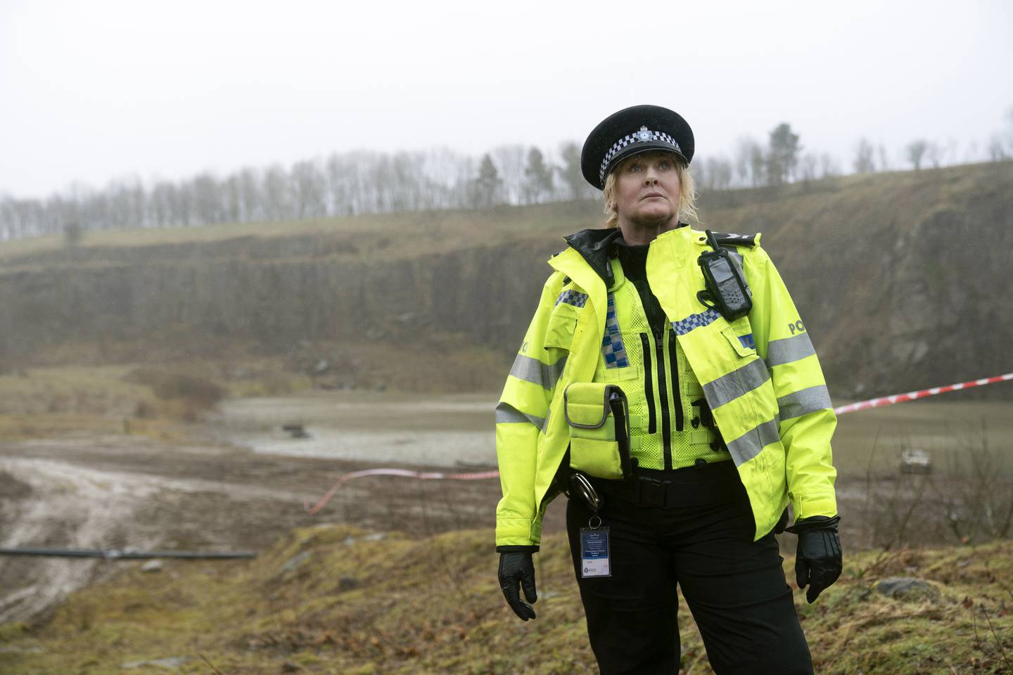 Sarah Lancashire spiller den nøkterne politikvinnen Catherine Cawood i den populære serien «Happy Valley». Foto: BBC / NRK