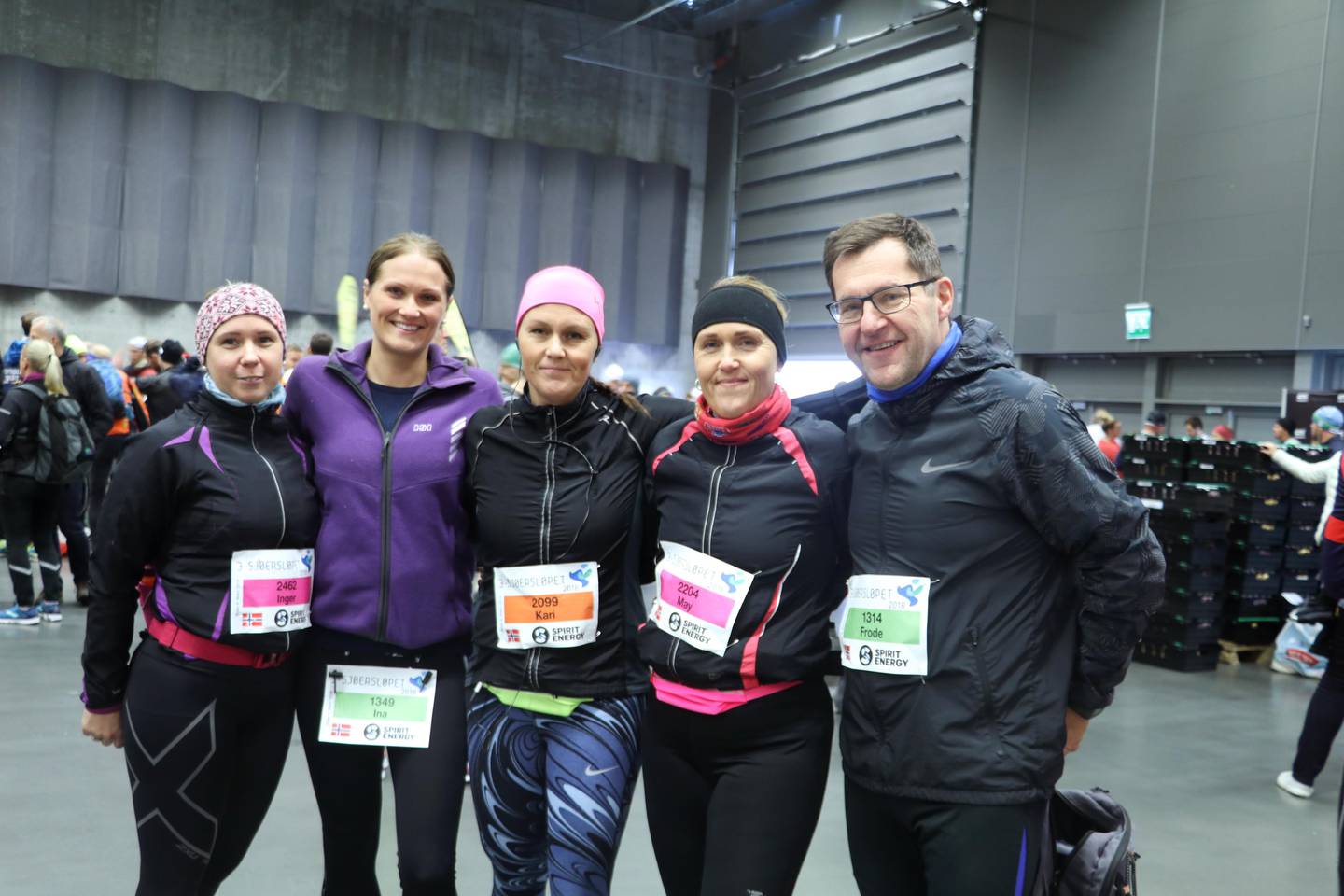 Inger Vaktdal, Ina Bergene, Kari G. Tøge, May-Britt Espeland og Frode Johnsen er klare for løp.
