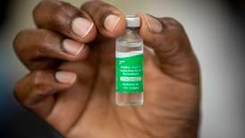 Frankrike vil bare gi AstraZeneca-vaksinen til personer over 55 år