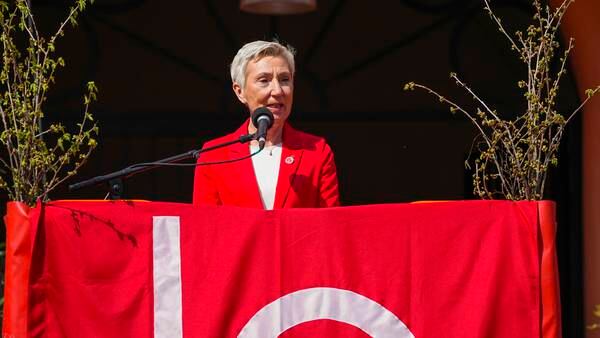 NÅ: LO-leder Peggy Hessen Følsvik holder hovedtalen