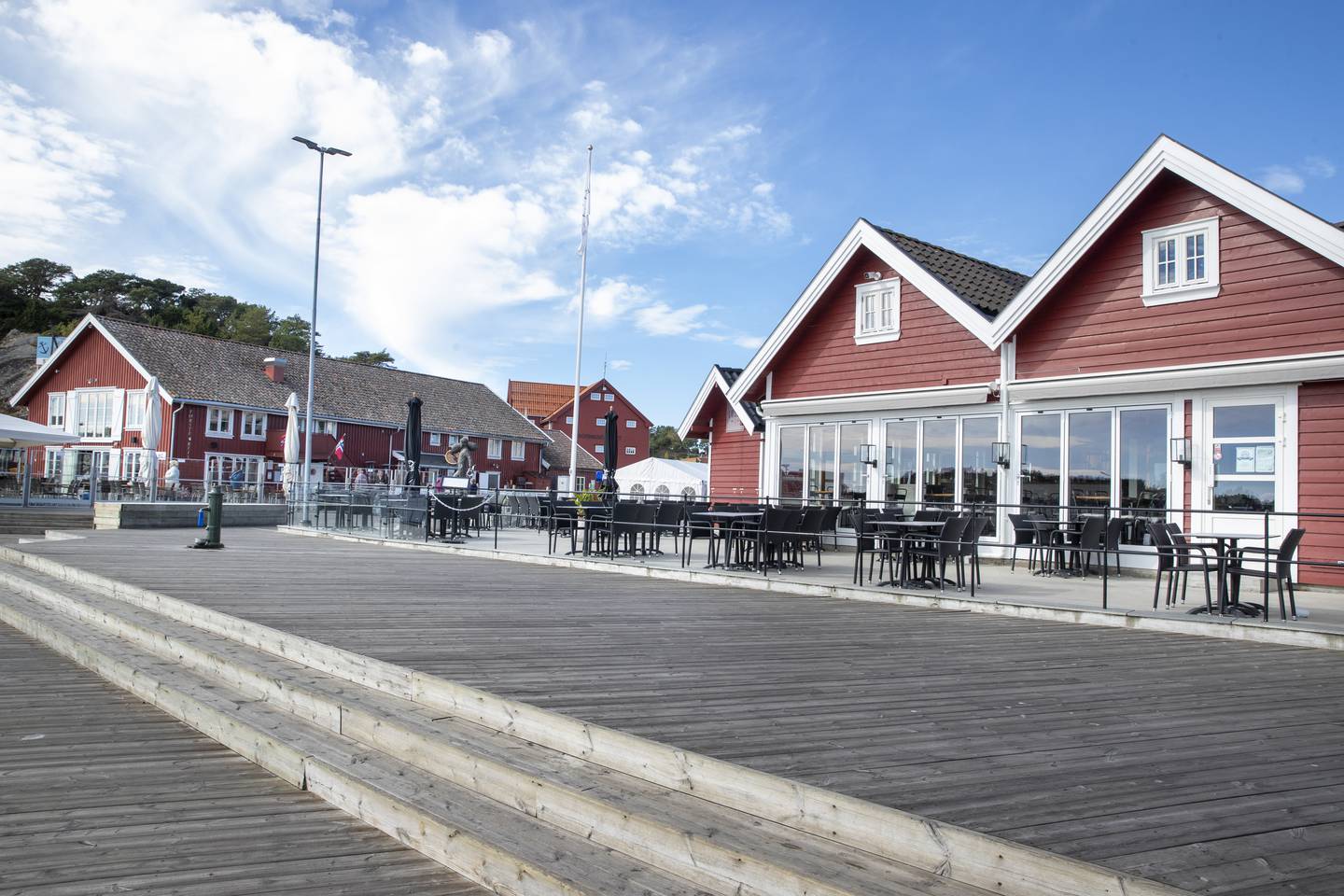 Brygge- og restaurantlivet på Skjærhalden trekker mange turister hver sommer.