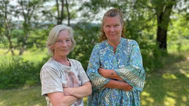 Kari og Anne Sofie gikk ned i lønn etter de fikk tariffavtale