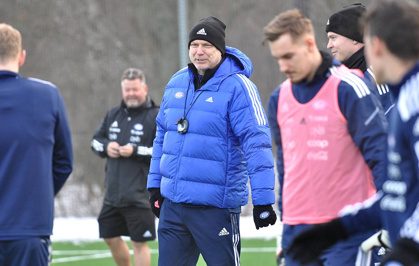 Vålerenga-trener Dag-Eilev Fagermo på mandagens trening på Ekeberg.