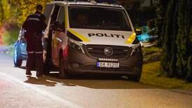 Mann siktet for drapsforsøk på sin egen kone etter knivstikking i Drammen
