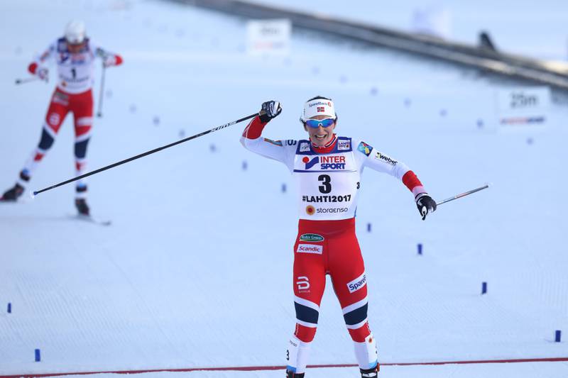 Marit Bjørgen går inn til gull på 30 km i Lahti lørdag - med tre norske løpere like bak