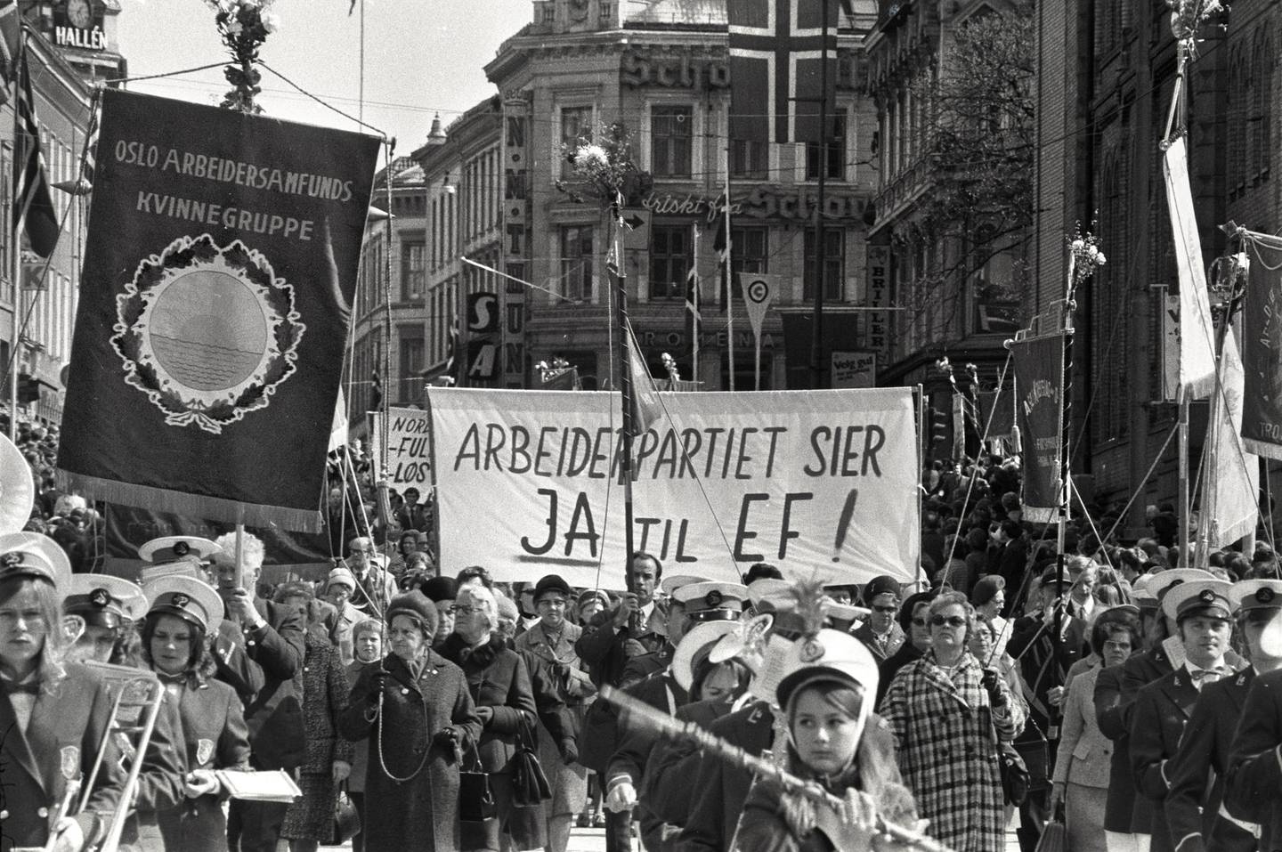 Ja-folket i 1.mai-toget i Oslo i 1972.