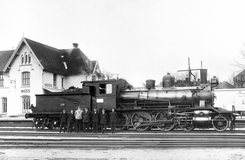 Damplokomotiv på Moss stasjon på tidlig 1900-tall.