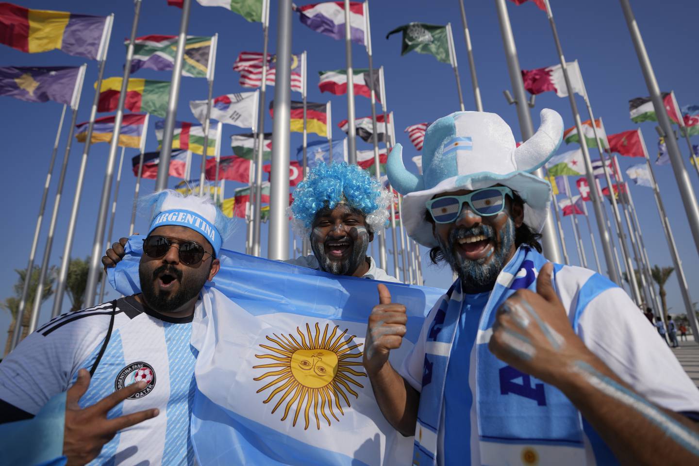 Argentinske supportere er allerede på plass i Doha, Qatars hovedstad.