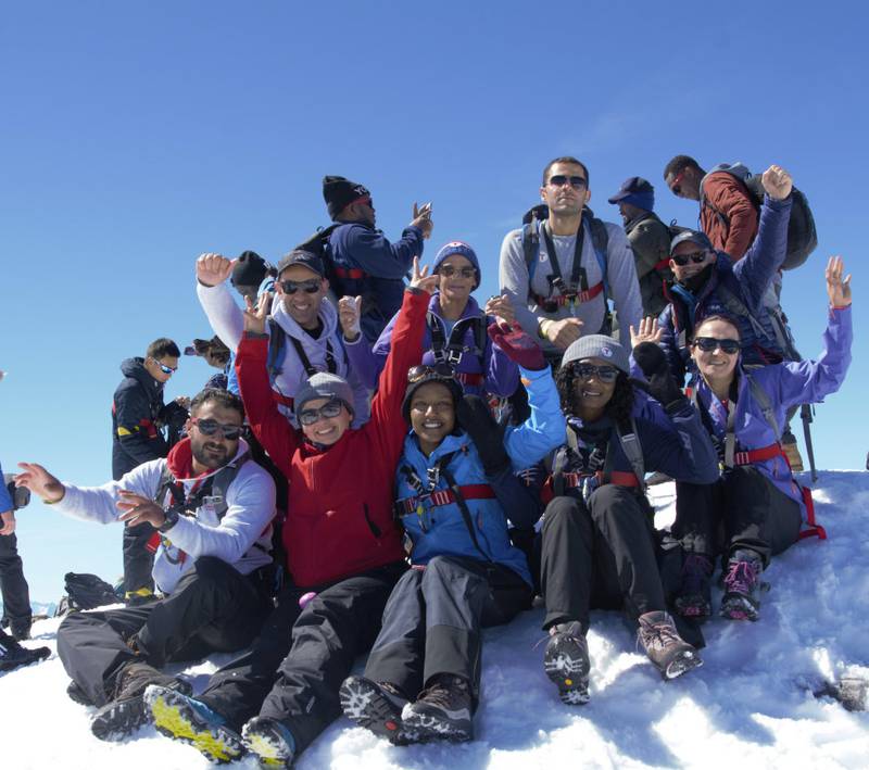 Alle de ni deltakerne på DNT-turen «Til Topps» kom seg opp til det høyeste punktet i Norge forrige helg.