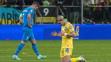 Zelenskyj hyller fotballandslaget etter EM-plassen: – Ære til Ukraina