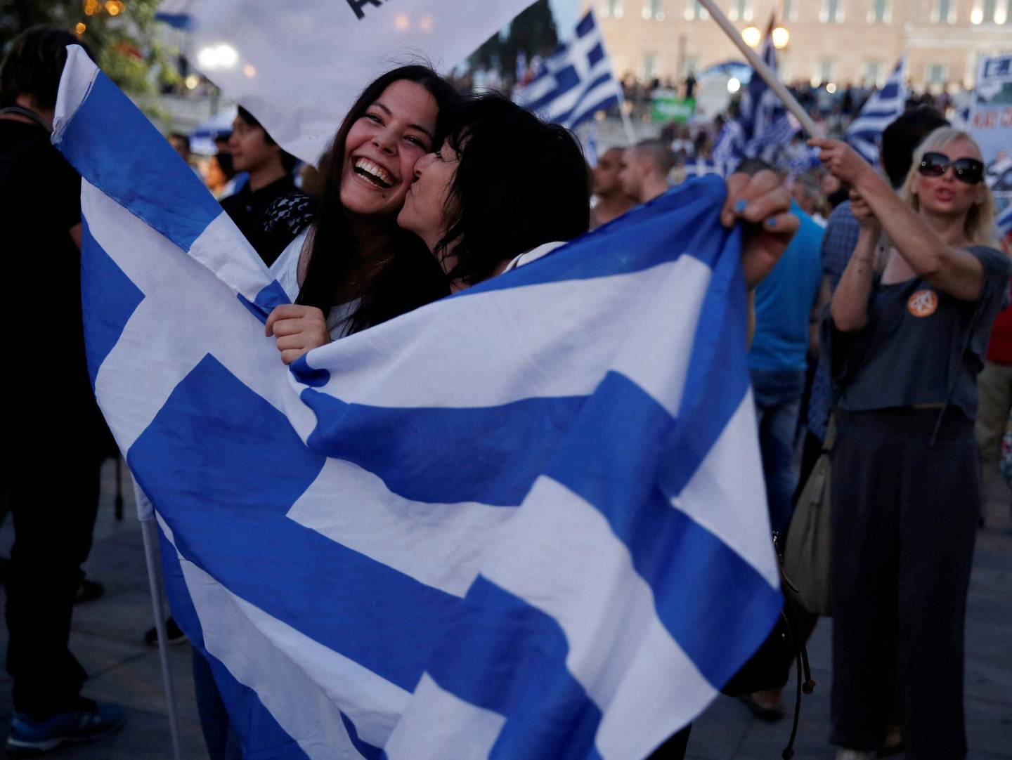 SA NEI: I juli 2015 stemte det greske folket nei til EUs hjelpepakke. Hellas er landet i Europa som ble hardest rammet av finanskrisen. FOTO: PETROS GIANNAKOURIS/NTB SCANPIX