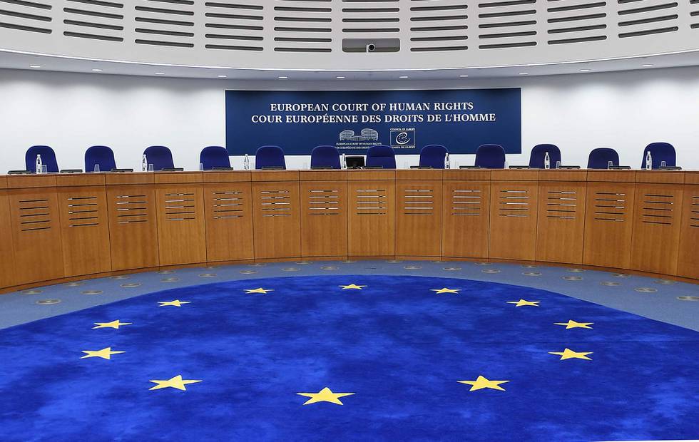 The European flag's stars are seen on the floor of a hearing room prior to a Grand Chamber hearing in the case of former Prime Minister of Italy Silvio Berlusconi, at the European Court of Human Rights (ECHR) in Strasbourg, eastern France, on November 22, 2017.
Ahead of a general election set for the spring, the four-time premier is hoping the court will rule against the six-year ban imposed over his 2012 conviction for tax fraud.
 / AFP PHOTO / FREDERICK FLORIN