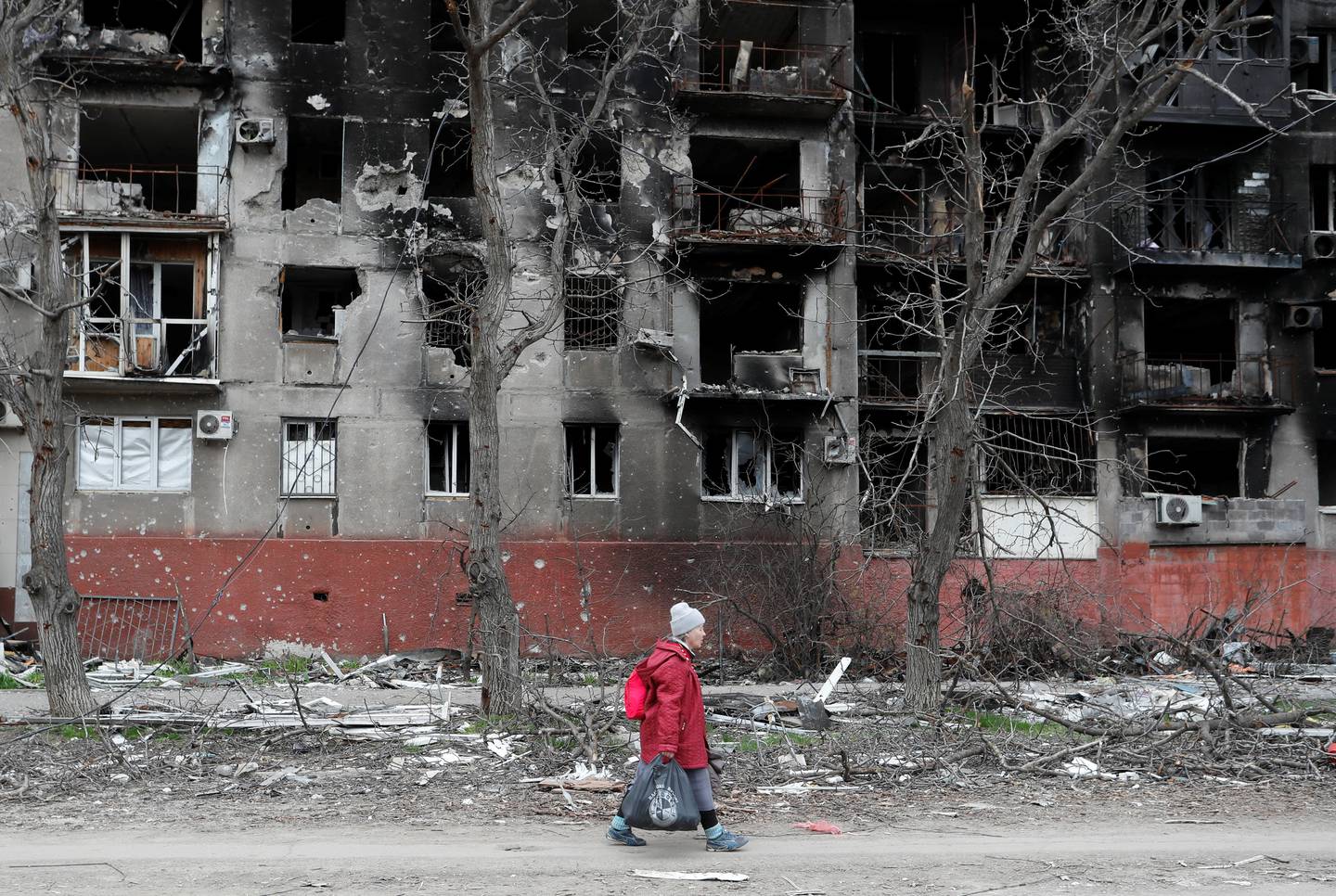 Ifølge ukrainske myndigheter er 90 prosent av infrastrukturen i Mariupol ødelagt.