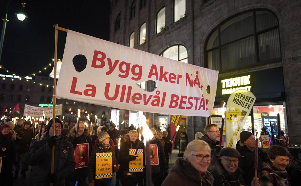 Oslo 20191127. 
Demonstrasjon for å bevare Ullevål Sykehus onsdag kveld.
Foto: Fredrik Hagen / NTB scanpix