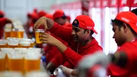 Gir bort VM-øl de ikke får selge til vinnerlagets fans