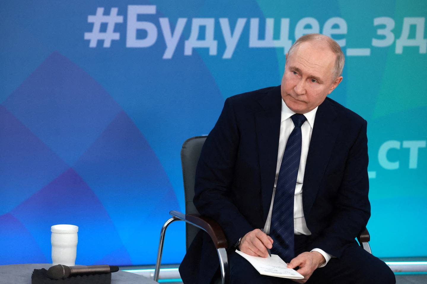 Russian President Vladimir Putin attends a meeting with students of the Immanuel Kant Baltic Federal University in the city of Kaliningrad, Russia, January 25, 2024. Sputnik/Vyacheslav Prokofyev/Pool via REUTERS ATTENTION EDITORS - THIS IMAGE WAS PROVIDED BY A THIRD PARTY.