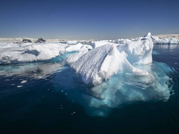 Studie: Antarktis kan smelte fortere enn antatt