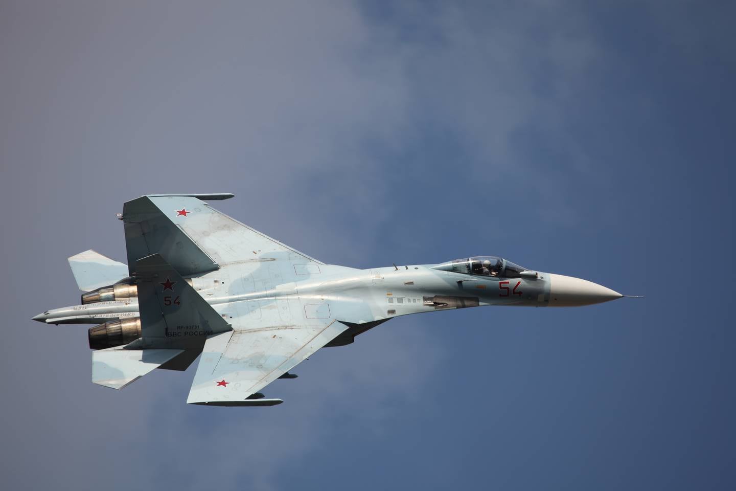 Sukhoi Su-27, med Nato-kallenavnet Flanker, er et russisk jagerfly som først ble tatt i bruk i midten av 1980-tallet.