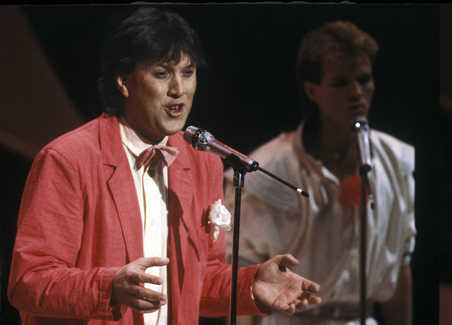 Bjørn Eidsvåg med "Gammel drøm" i Melodi Grand Prix  i 1985, samme år som han også var med "Sammen for livet" med Forente Artister. Godt etablert nå.