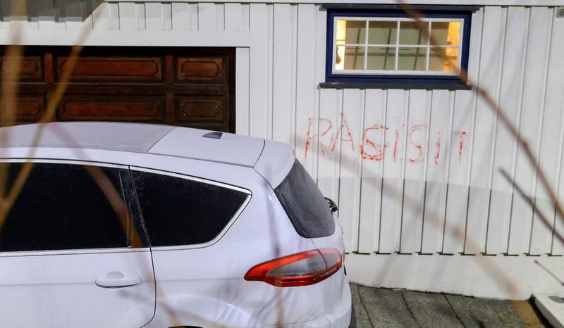 Hærverk: Både justisminister Tor Mikkel Waras bil og hus er blitt utsatt for tagging. Foto: NTB scanpix