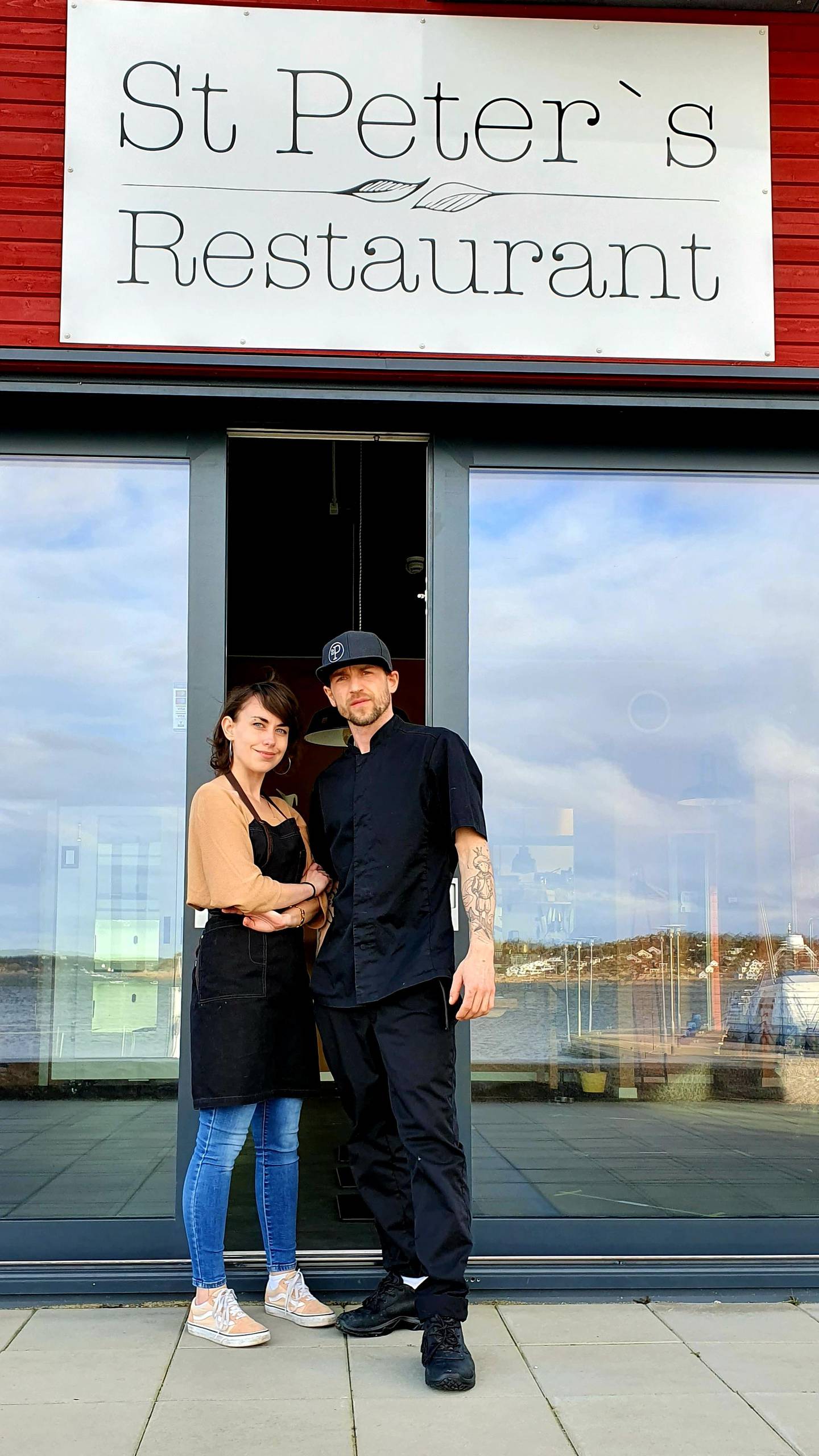 Tatiana Kwiatkowska og Michael Bluj driver restauranten St Peter's i Onsøy. Nå har paret suksess med take away – laget av kortreiste råvarer.