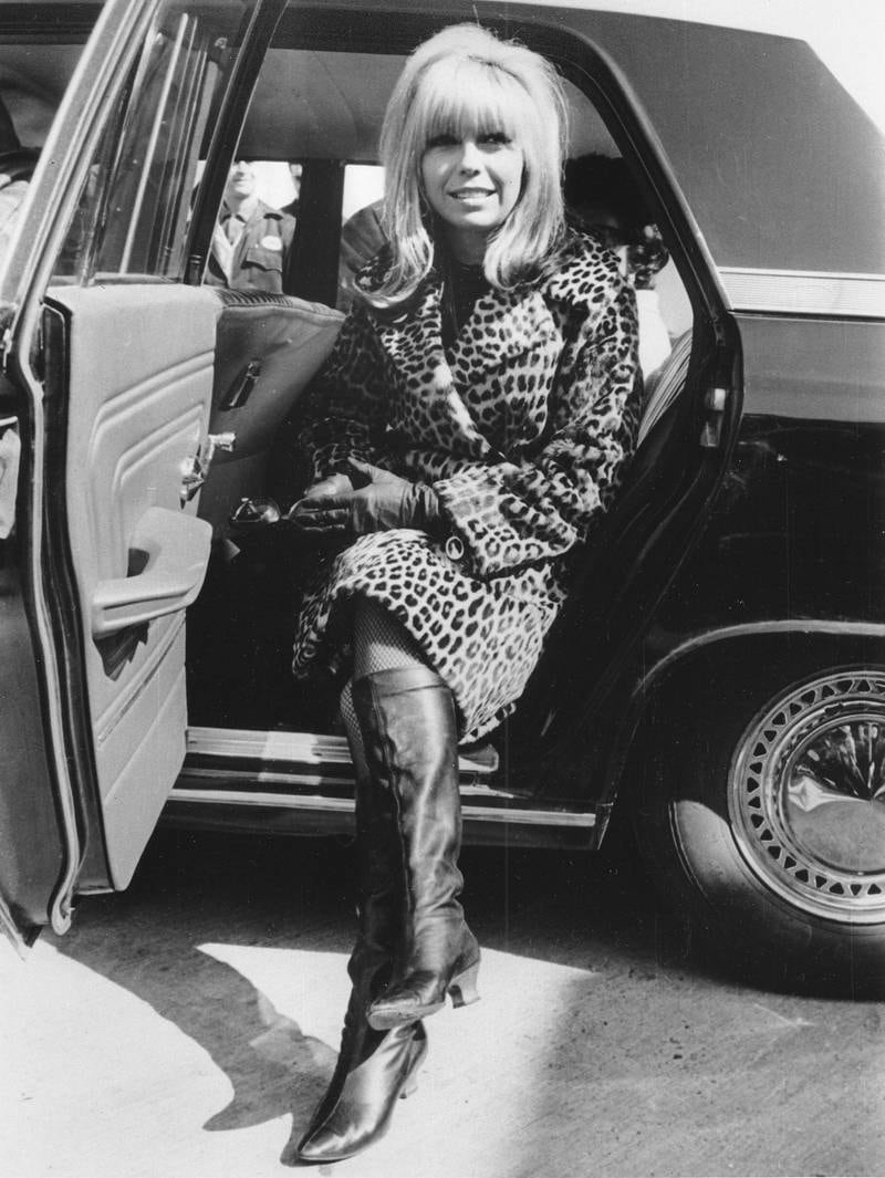 1966: Nancy Sinatra satte en ny standard for boots. FOTO: NTB SCANPIX