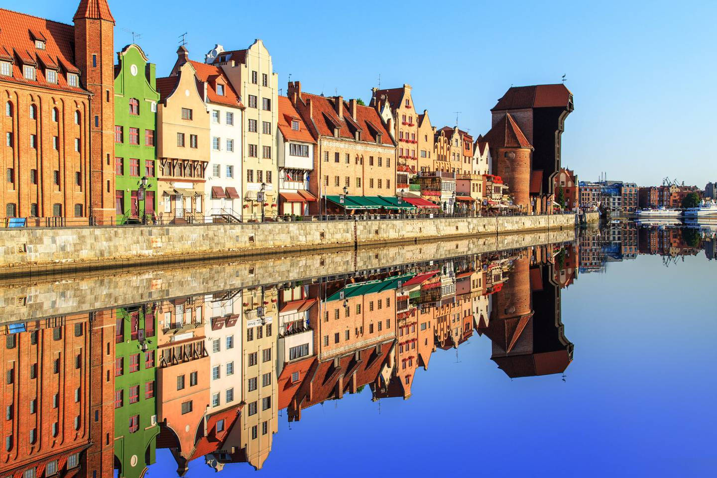 Det er lett og rimelig å komme seg til en rekke destinasjoner i Polen, som vakre Gdansk. FOTO: ISTOCK