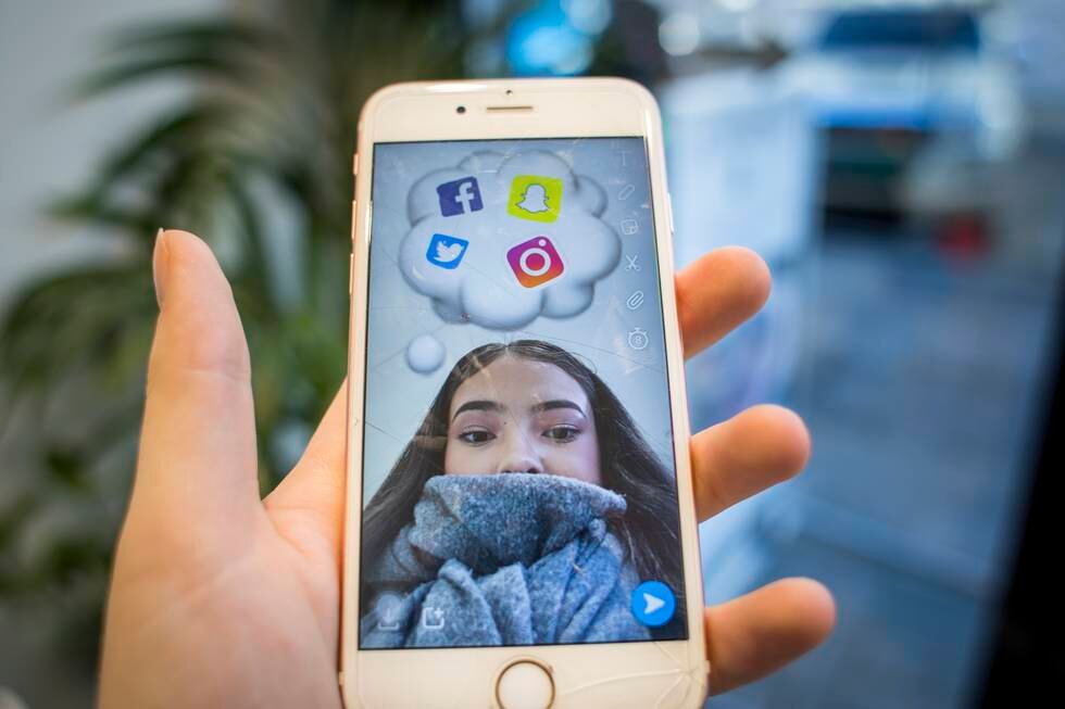 Ungdom ser i sosiale medier som en positiv sosial arena, ifølge en ny FHI-undersøkelse. Foto: Mia Oshiro Junge / NTB