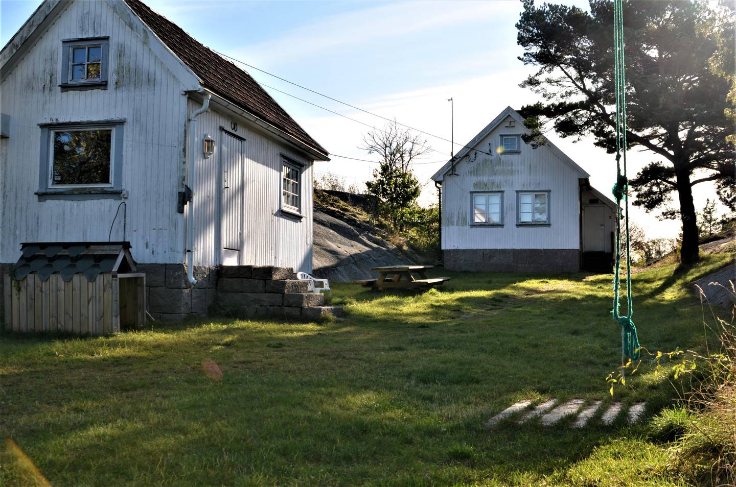 Pynten var tidligere et privat område eid av Metodistkirken, i senere år eid av henholdsvis Kråkerøy og Fredrikstad kommuner.
