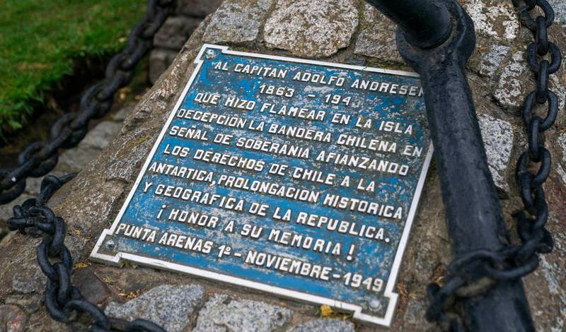 Punta Arenas, Chile 20190330.
Hvalfangeren Adolf Amandus «Adolfus» Andresen ( - 1947) fra Sandefjord er begravet som en helt i Punta Arenas, verdens sørligste by. 
Foto: Heiko Junge / NTB scanpix