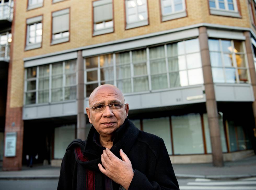 Khalid Salimi utenfor det nye Melahuset i Oslo.