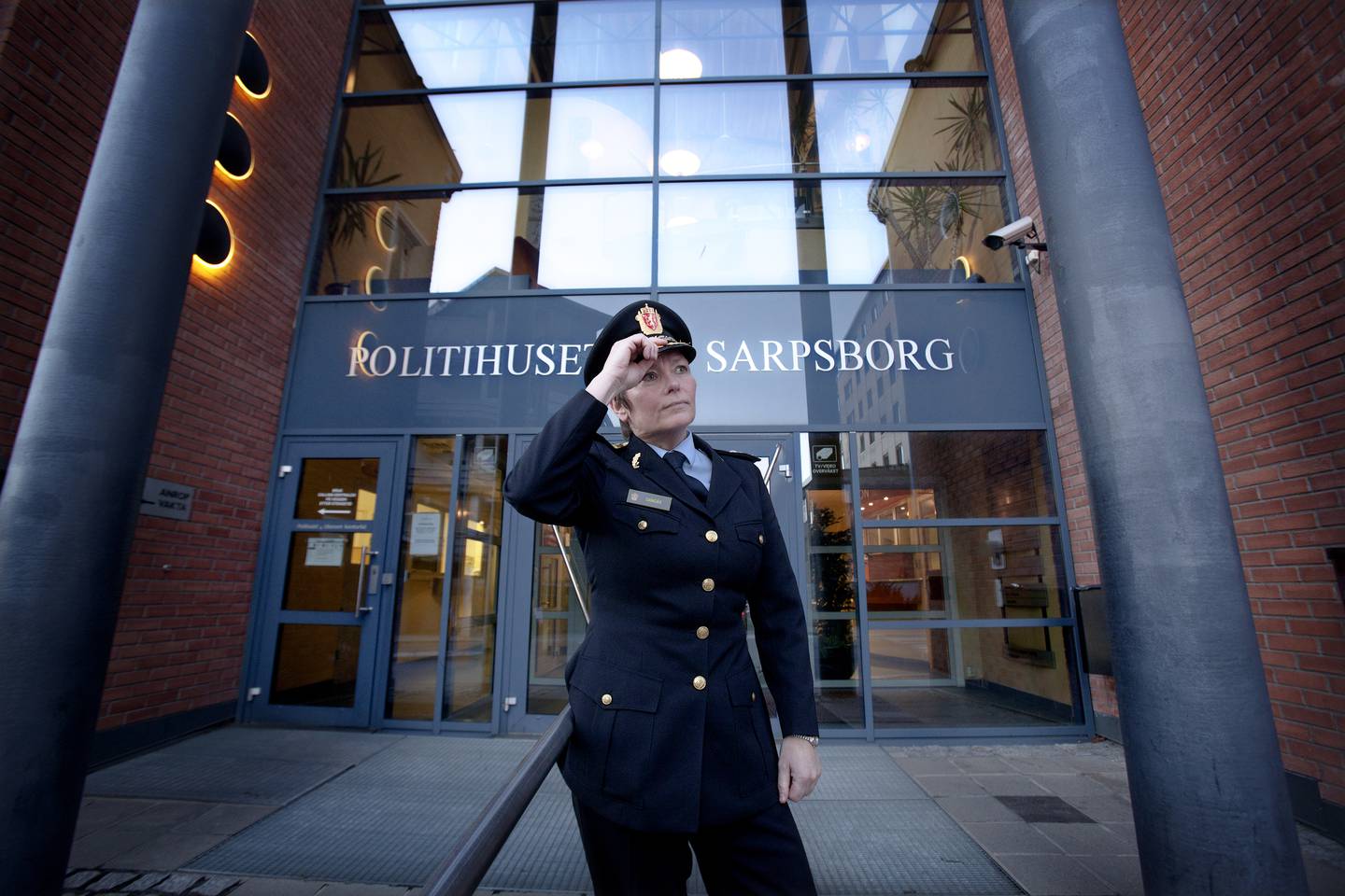 Fra 2010 til 2014 var Gangås politimester i Østfold politidistrikt. Her utenfor politihuset i Sarpsborg i 2010.