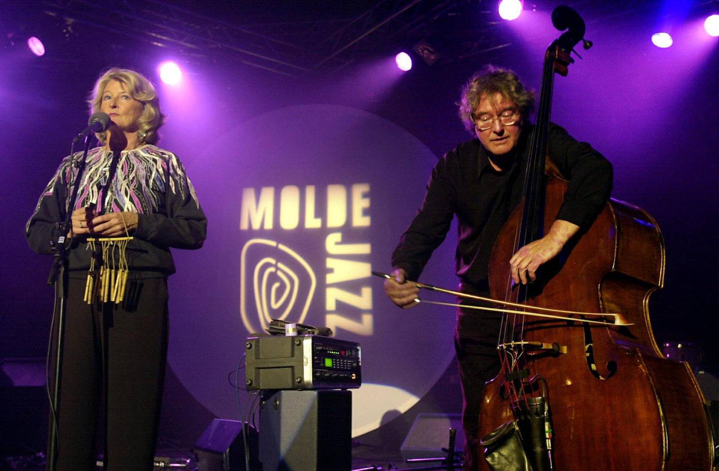 Karin Krog med Arild Andersen på Moldejazz i 2000. I år har de åpningskonserten. Foto: Gustav P. Jensen