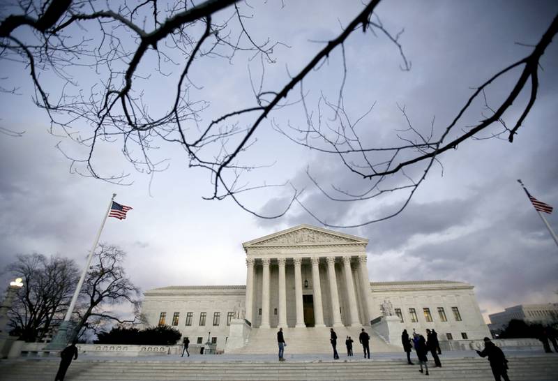 Høyesterett på Capitol Hill i Washington D.C. dagen da den konservative høyesterettsdommer Scalia døde.  FOTO: CARLOS BARRIA/NTB SCANPIX