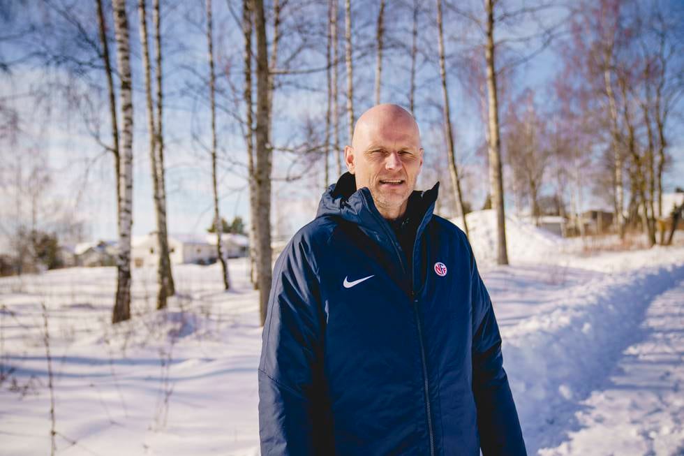 Landslagssjef Ståle Solbakken tok ut sin første landslagstropp hjemme på Hamar fredag.