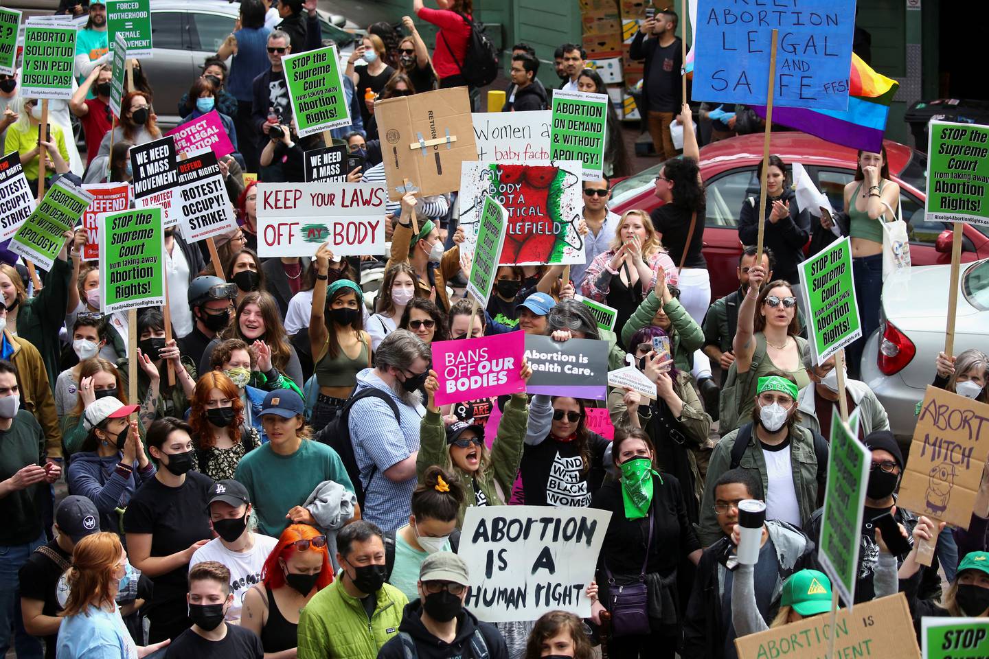 Abortforkjempere demonstrerte etter dokumentlekkasjen fra høyesterett.