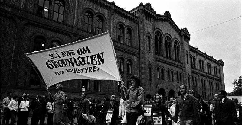 I 1972 deltok mer enn 11.000 i folketog mot EF. «Slå ring om grunnloven. Vern selvstyret», var en parole.