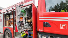 17 evakuert etter brann i bygård i Oslo