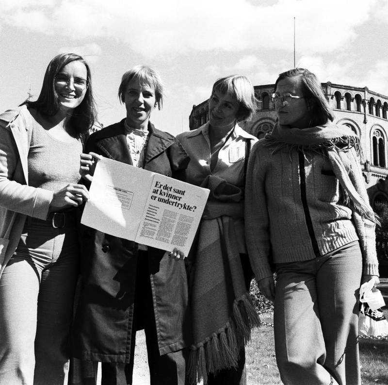 Noen av dem som stiftet Sirene i 1973: F.v. Astrid Brekken, Bitten Modal, Sissel Biong og Kari Rolfsen.