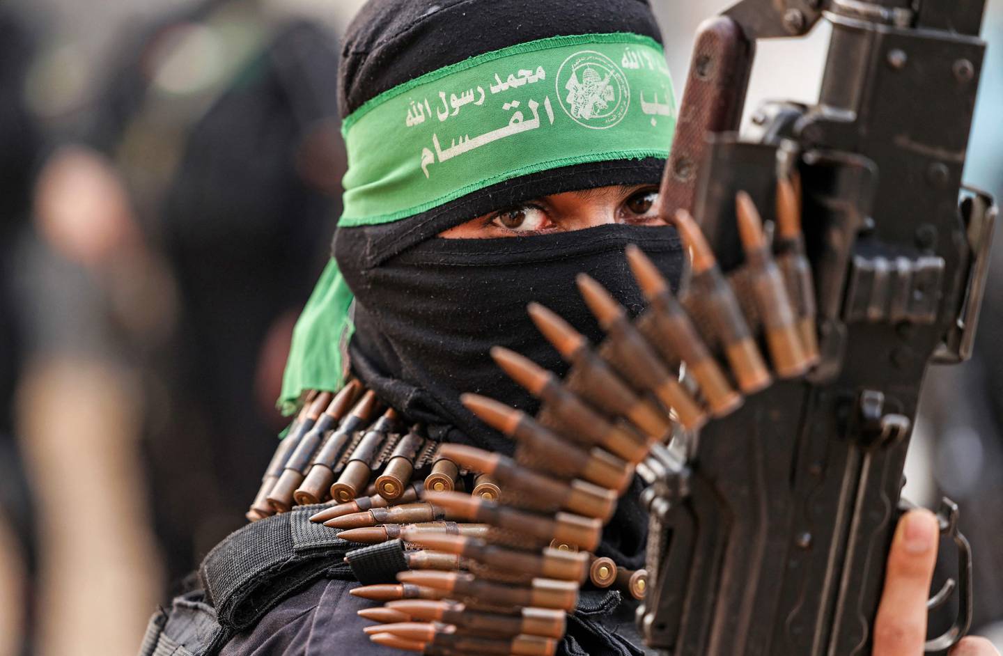 Et medlem av al-Qassam-brigaden, Hamas' militære fløy, i Gaza by i 2021.
