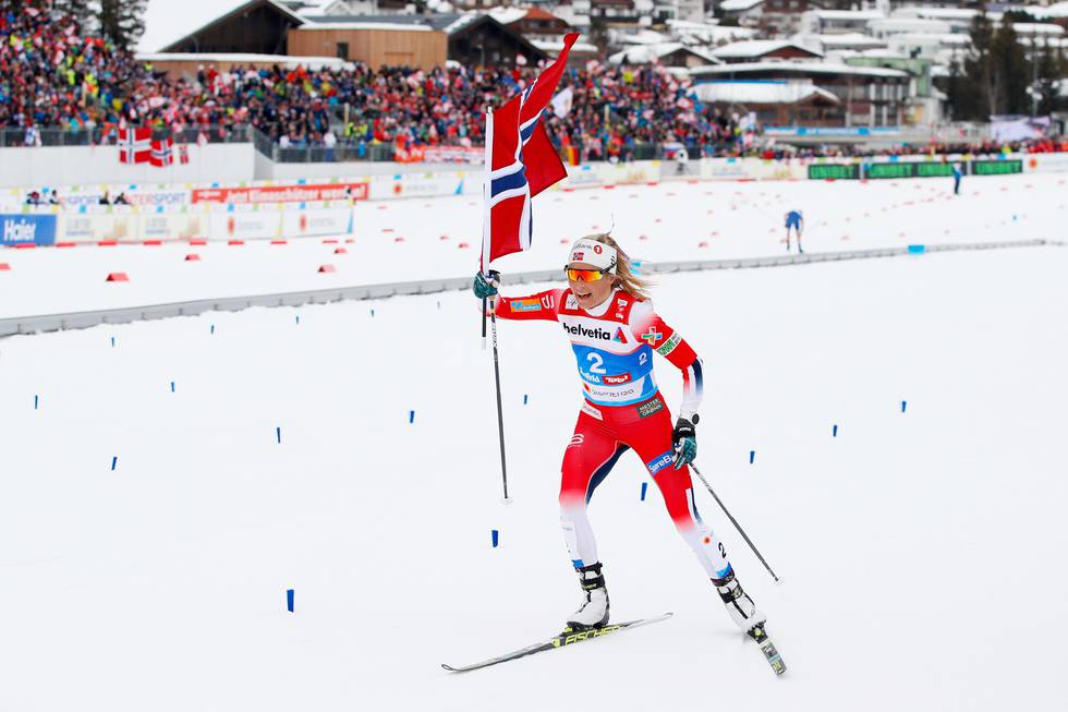 Seefeld, Østerrike 20190302.
Therese Johaug går inn til seier på 30 km fellesstart fri teknikk i ski-VM i Seefeld.
Foto: Fredrik Hagen / NTB scanpix
