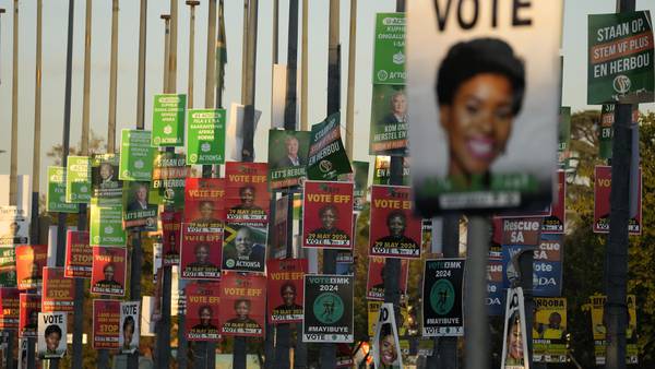Valget i Sør-Afrika kan bli smertefullt for ANC – kan miste flertallet
