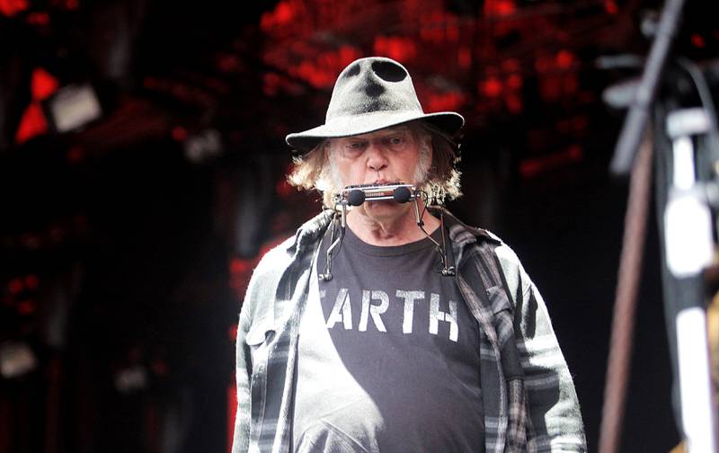 Neil Young på Roskildes Orange scene.