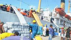 Tyfonen: Skip på vei med nødhjelpsutstyr